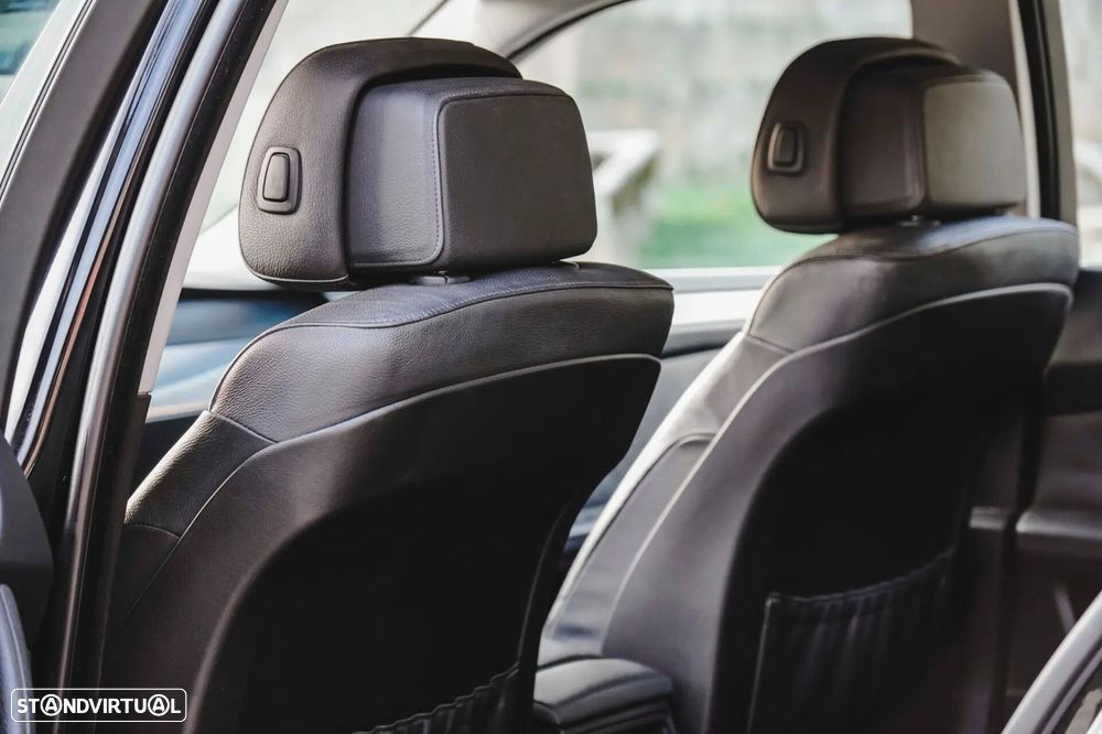 BMW 520 dA Touring Executive - 19