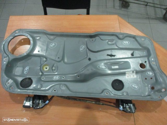 Elevador Sem Motor 1J3837461H VW GOLF 4 2003 3P FE VW GOLF 4 2001 1.6I 105CV 3P VERDE ESCURO FE - 1