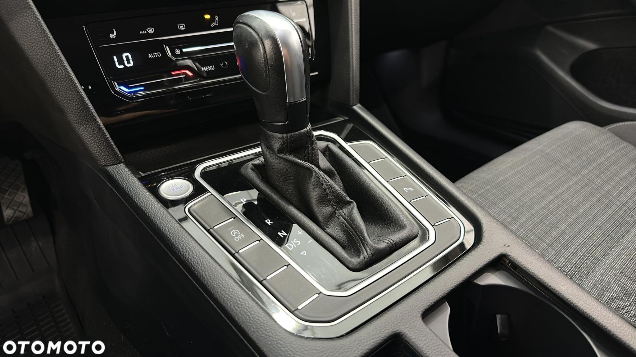 Volkswagen Passat - 20
