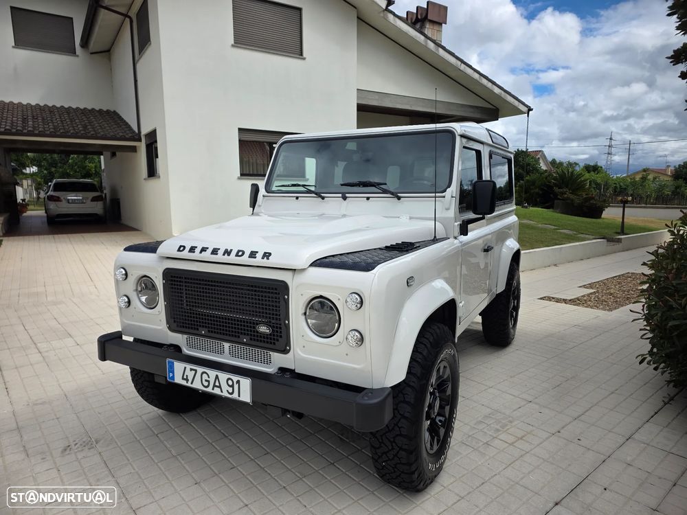 Land Rover Defender 90 2.4 CRD S - 6