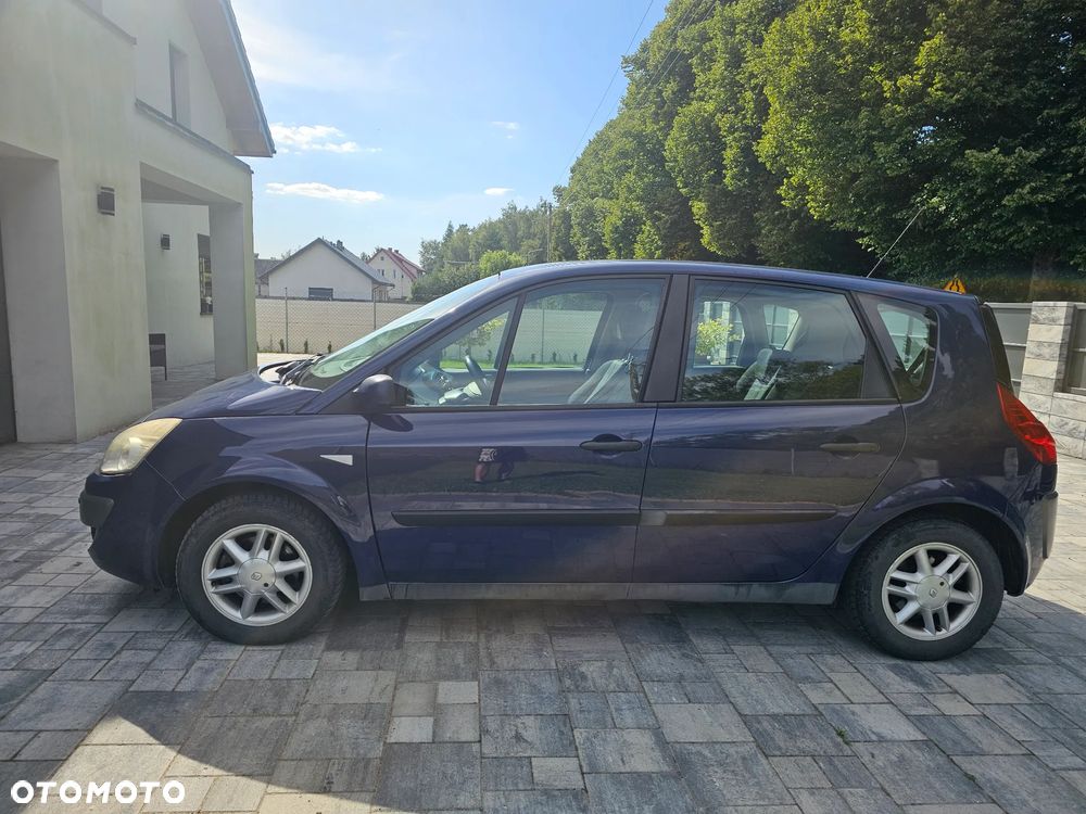 Renault Scenic 1.6 16V Emotion - 2