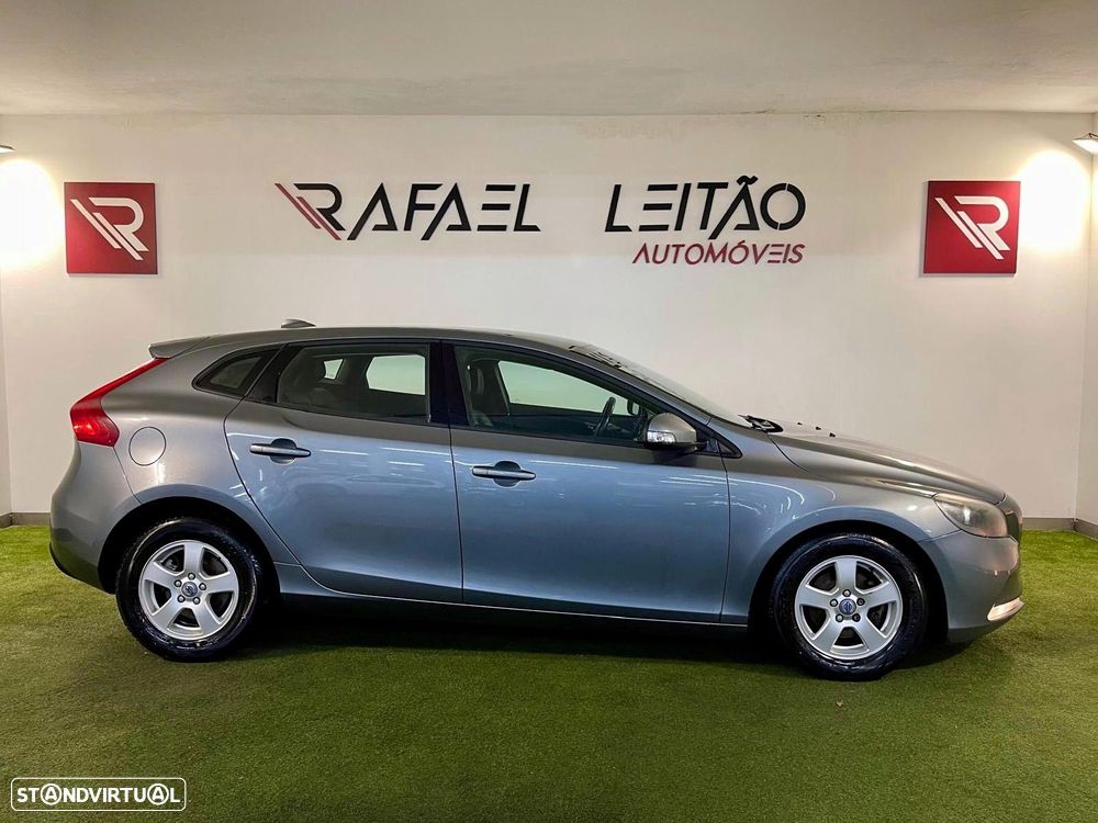 Volvo V40 1.6 D2 Momentum - 5