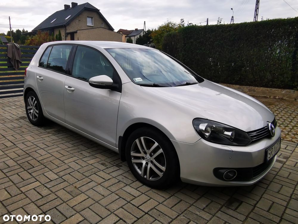 Volkswagen Golf 2010 photo 2