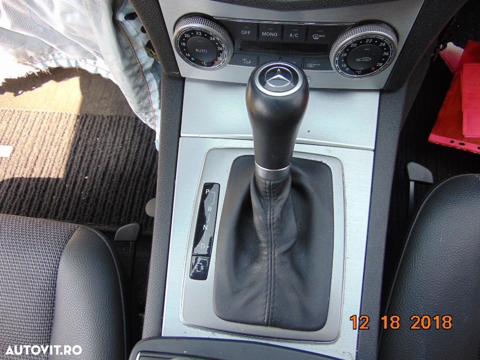 Selector cutie viteze automata Mercedes C Class W204 CLA GLK timonerie - 1