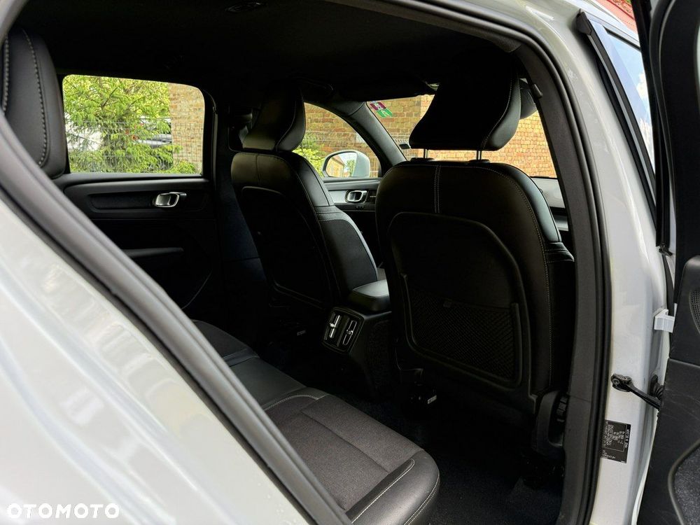 Volvo XC 40 D3 Momentum Pro - 27
