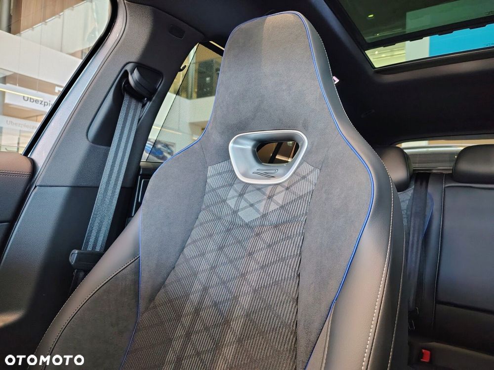 Volkswagen Passat - 21