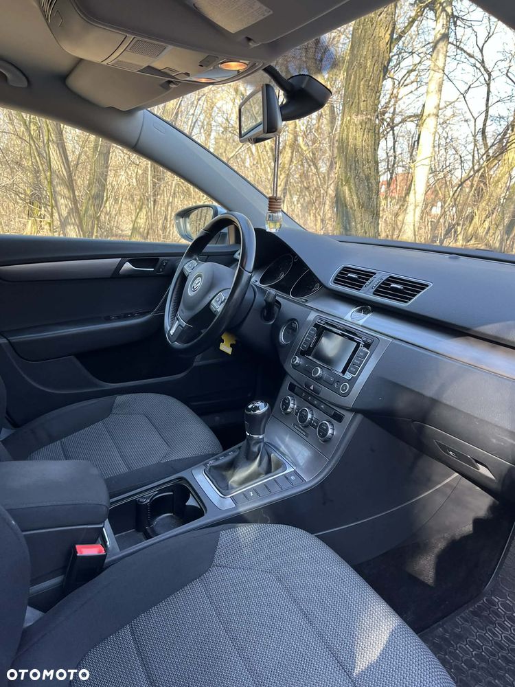 Volkswagen Passat 1.4 TSI BMT Comfortline - 10