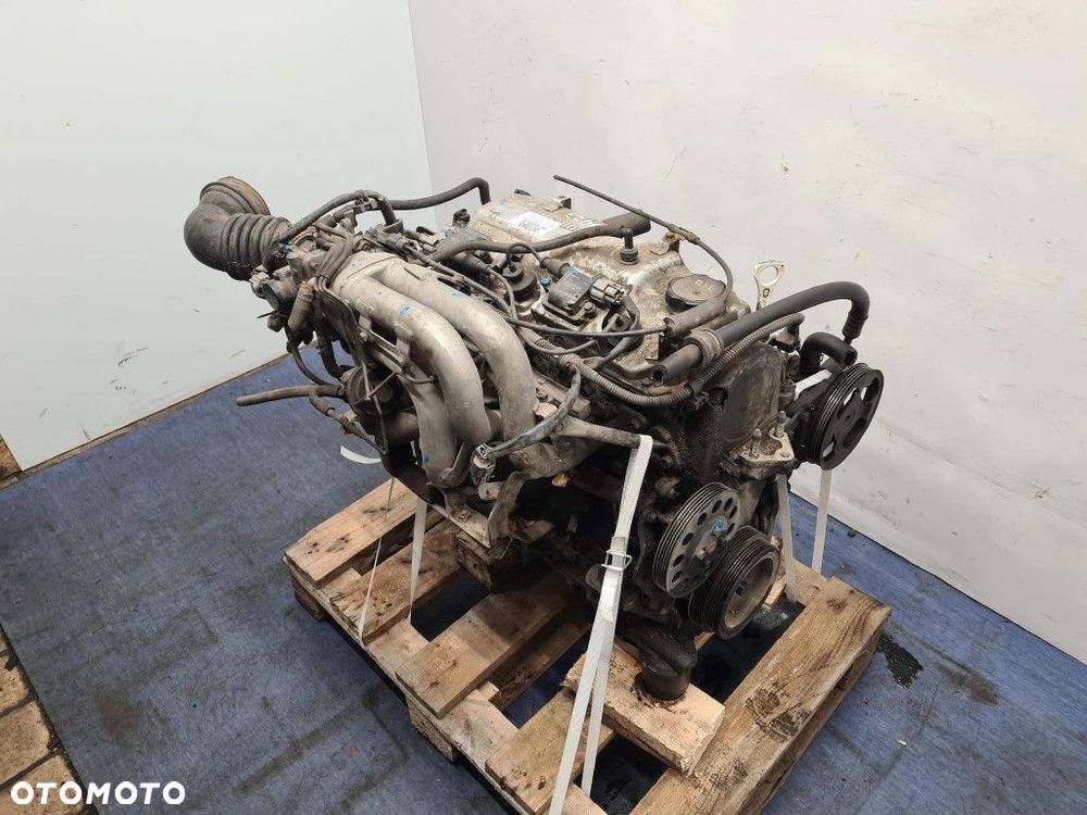 MITSUBISHI LANCER SILNIK BENZYNOWY 4G18 1.6 - 12