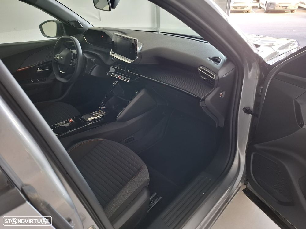 Peugeot e-2008 50 kWh Active Pack - 8