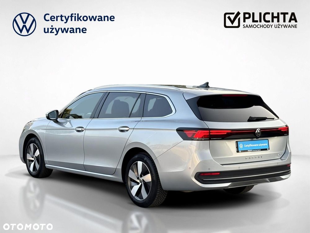 Volkswagen Passat - 9