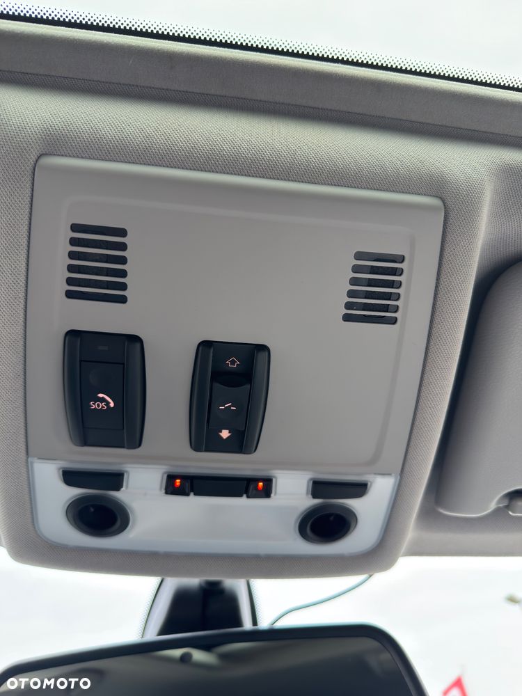 BMW Seria 3 320d - 33