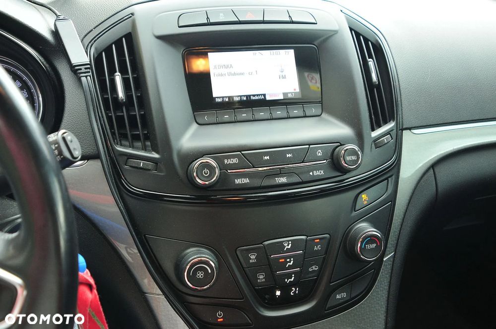 Opel Insignia 1.8 - 9