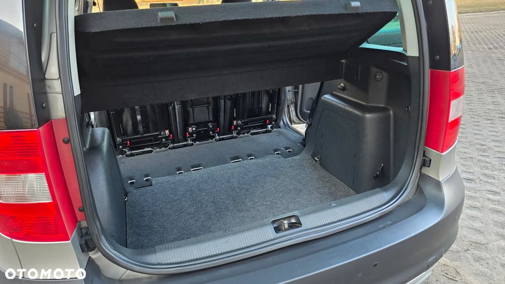 Skoda Yeti 1.2 TSI Active DSG - 30