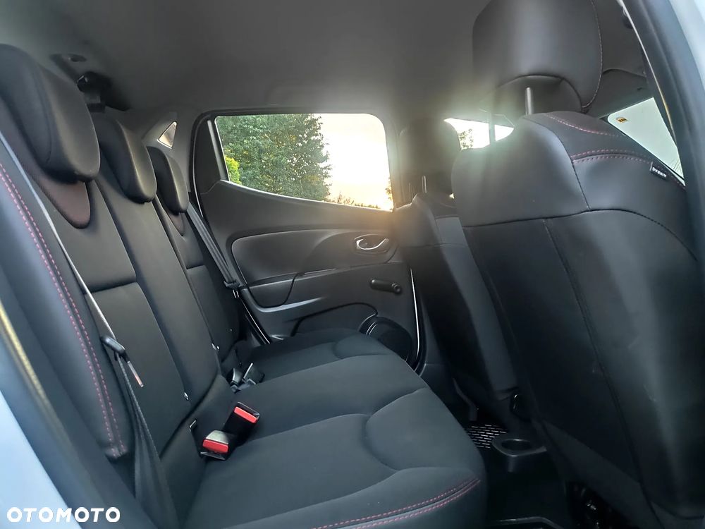 Renault Clio 1.2 16V Life - 11