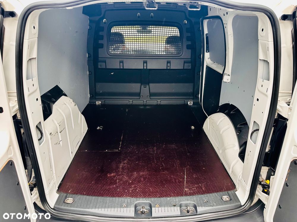 Volkswagen Caddy - 11