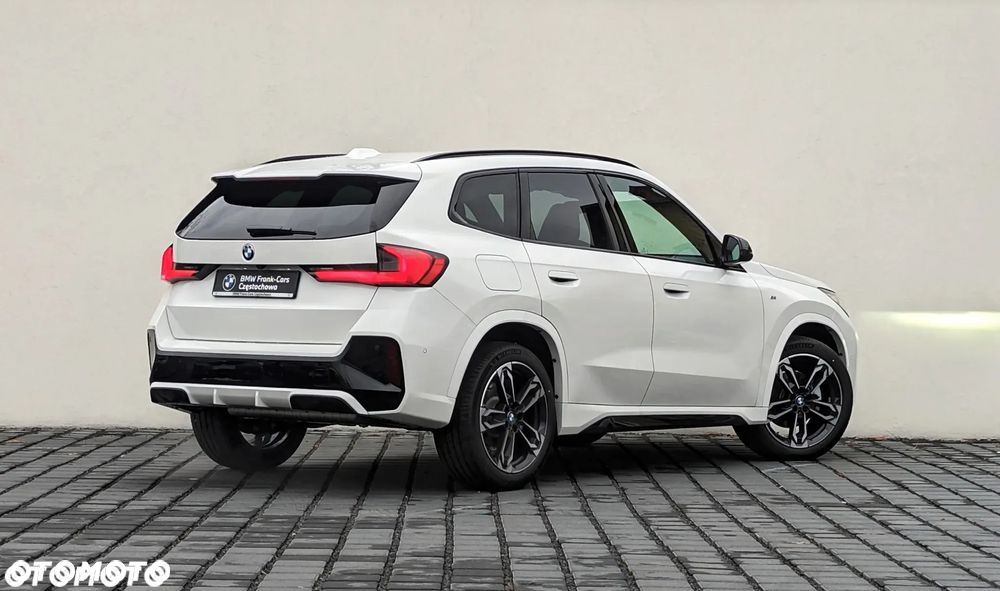 BMW iX1 xDrive30 66.5kWh xLine - 8