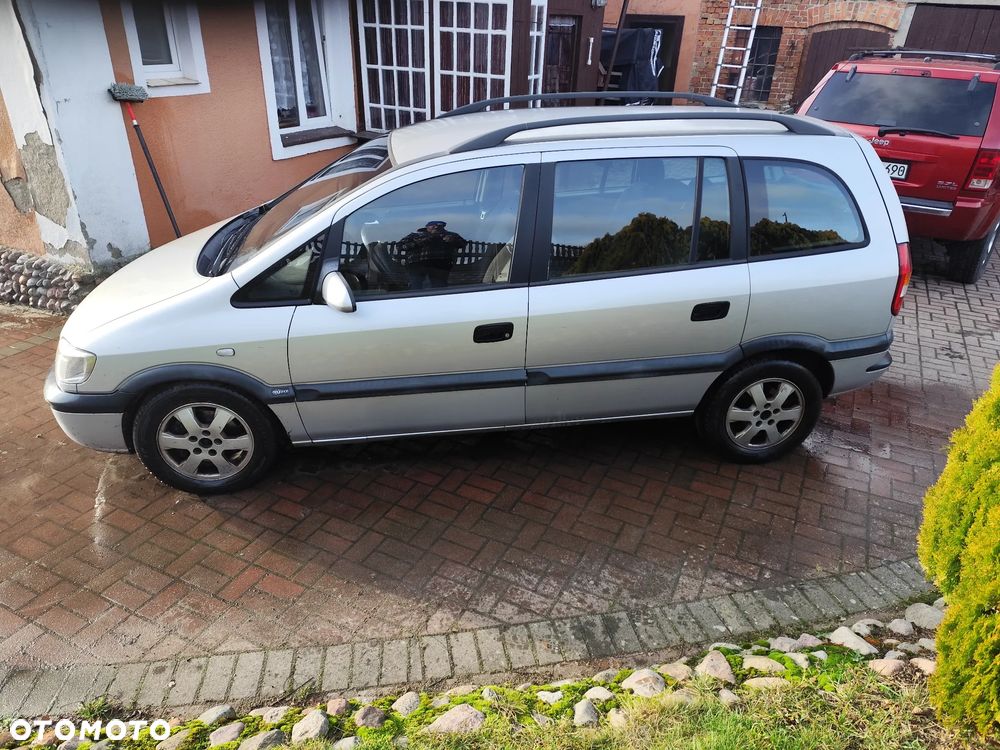 Opel Zafira 2.0 DTI Elegance - 1