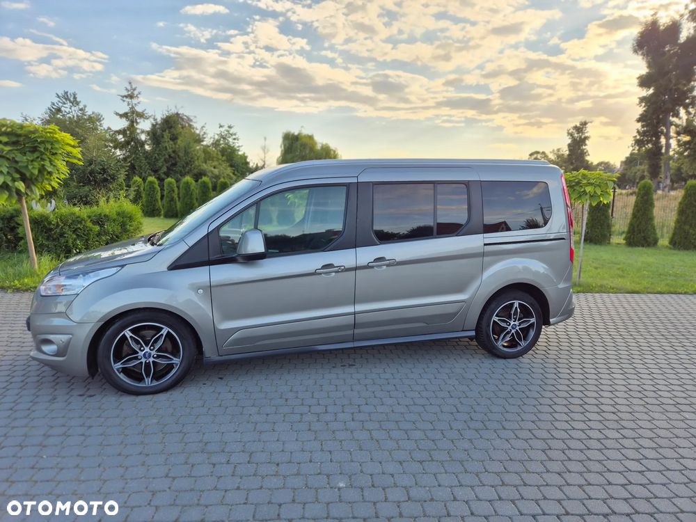 Ford Tourneo Connect Grand - 13