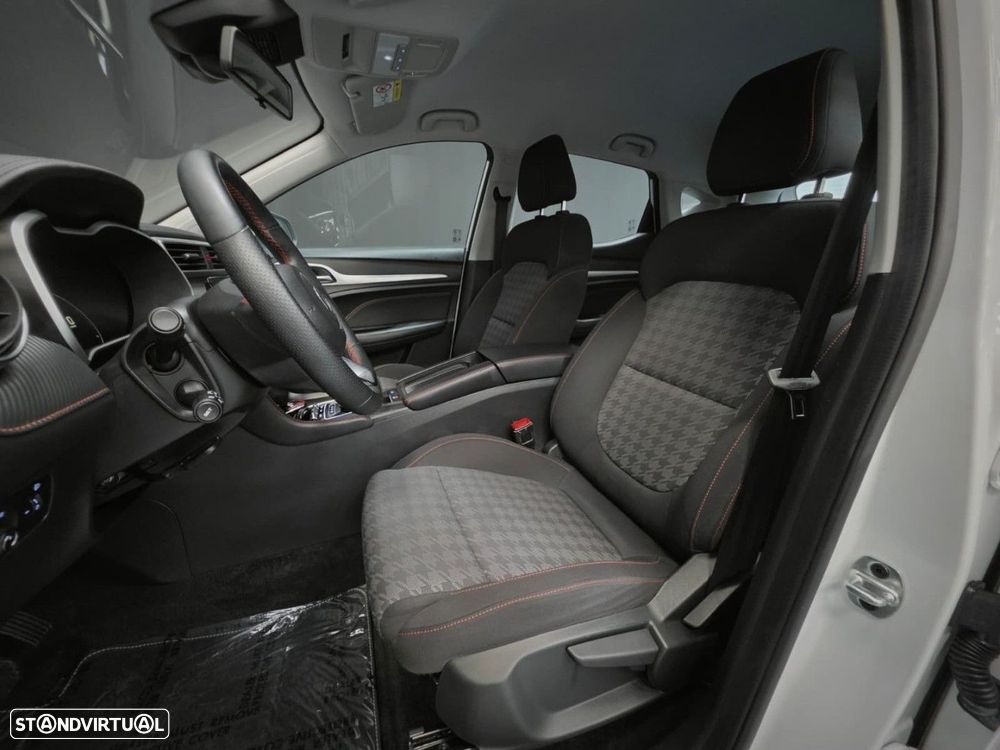 MG ZS EV 50.3 kWh Comfort — fotografia 16