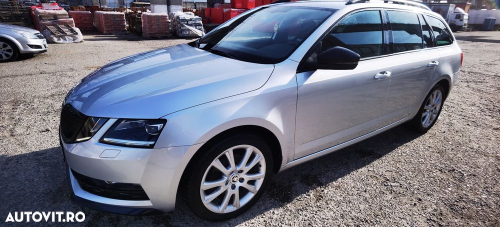Skoda Octavia 1.6 TDI DSG Ambition - 11