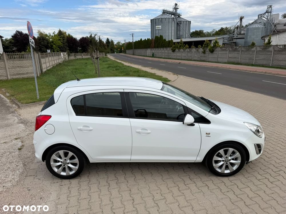 Opel Corsa - 22