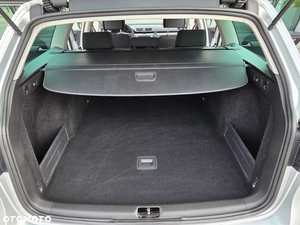 Volkswagen Passat 2.0 Blue TDI DSG SCR Comfortline - 28