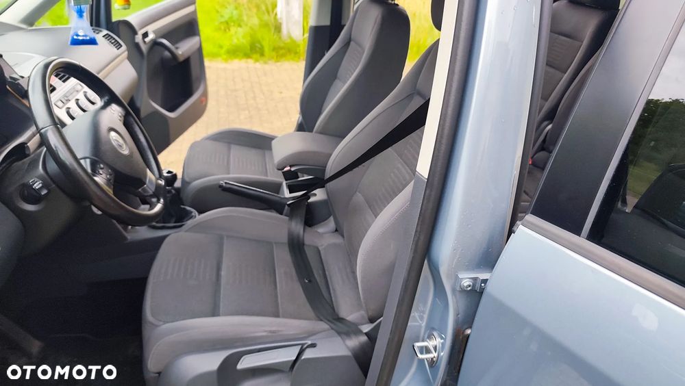 Volkswagen Touran 2.0 TDI R-Line Edition - 6
