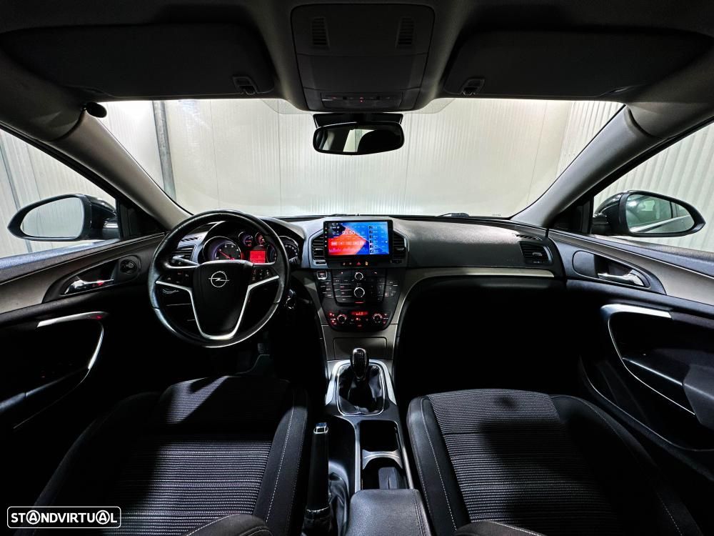 Opel Insignia - 11