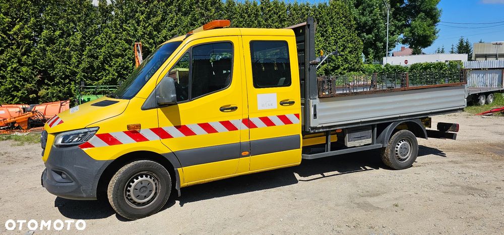 Mercedes-Benz Sprinter - 2