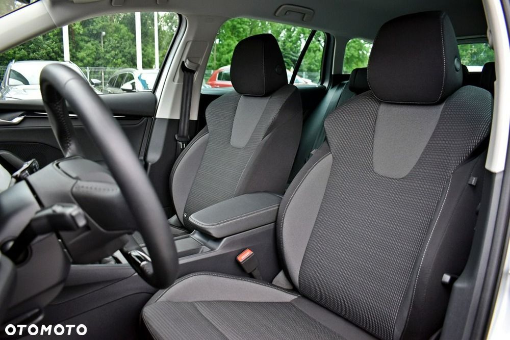 Skoda Octavia 1.5 TSI Selection - 11