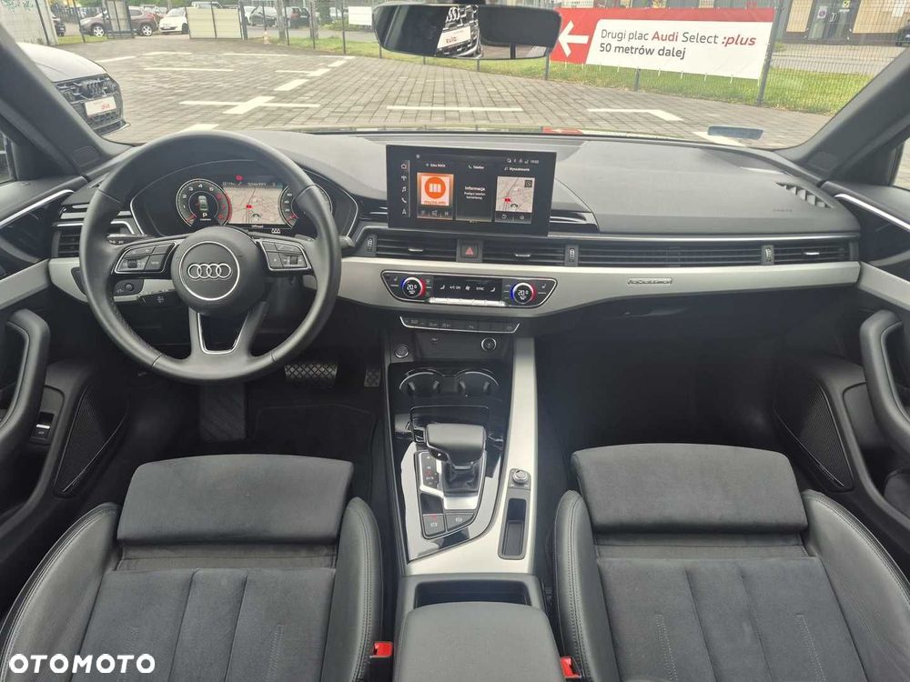 Audi A4 Limousine - 14