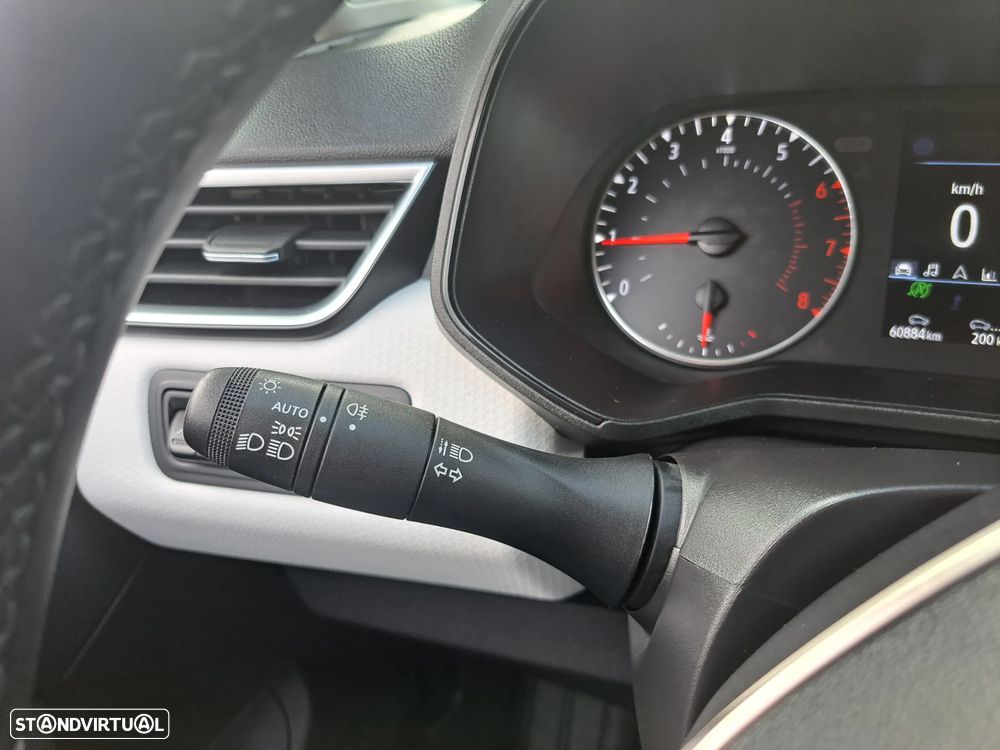 Renault Clio 1.0 TCe Evolution - 21
