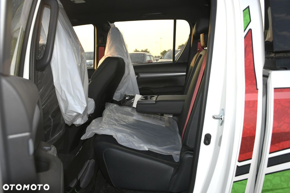 Toyota Hilux - 18