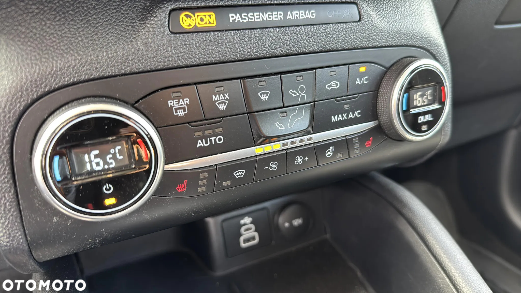 Ford Kuga 2.5 FHEV FWD Titanium - 20