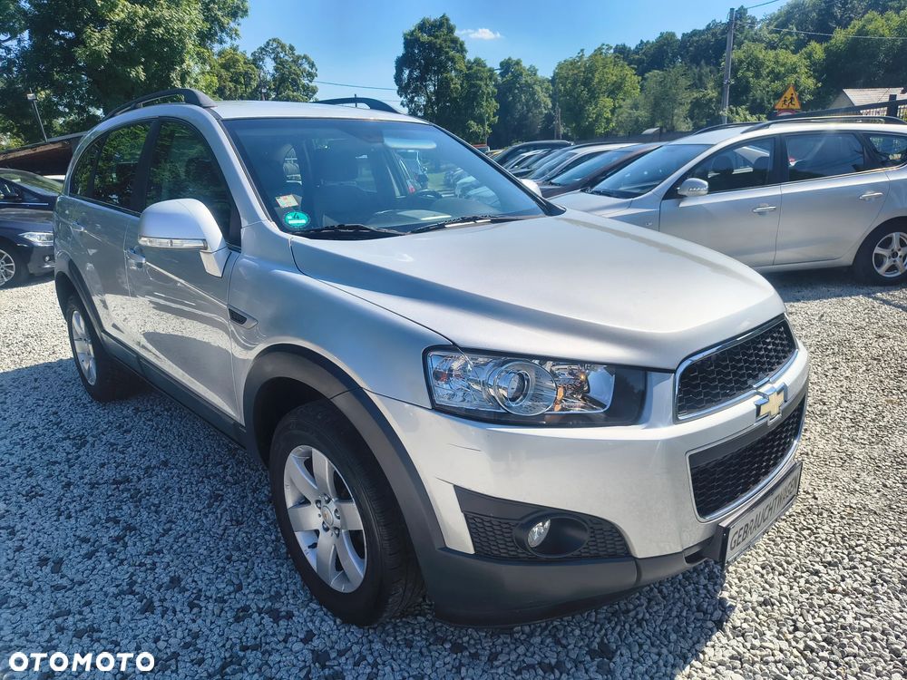 Chevrolet Captiva 2.4 2WD Travel Edition - 4