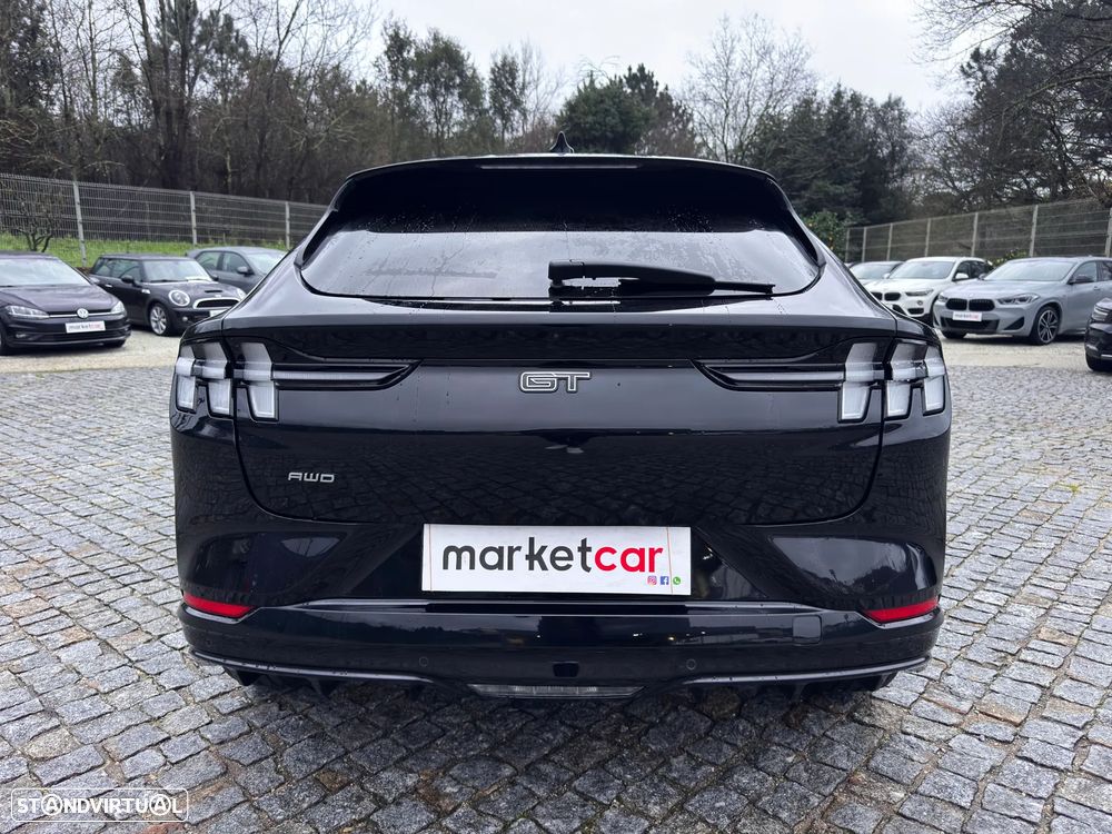 Ford Mustang Mach-E AWD GT - 13