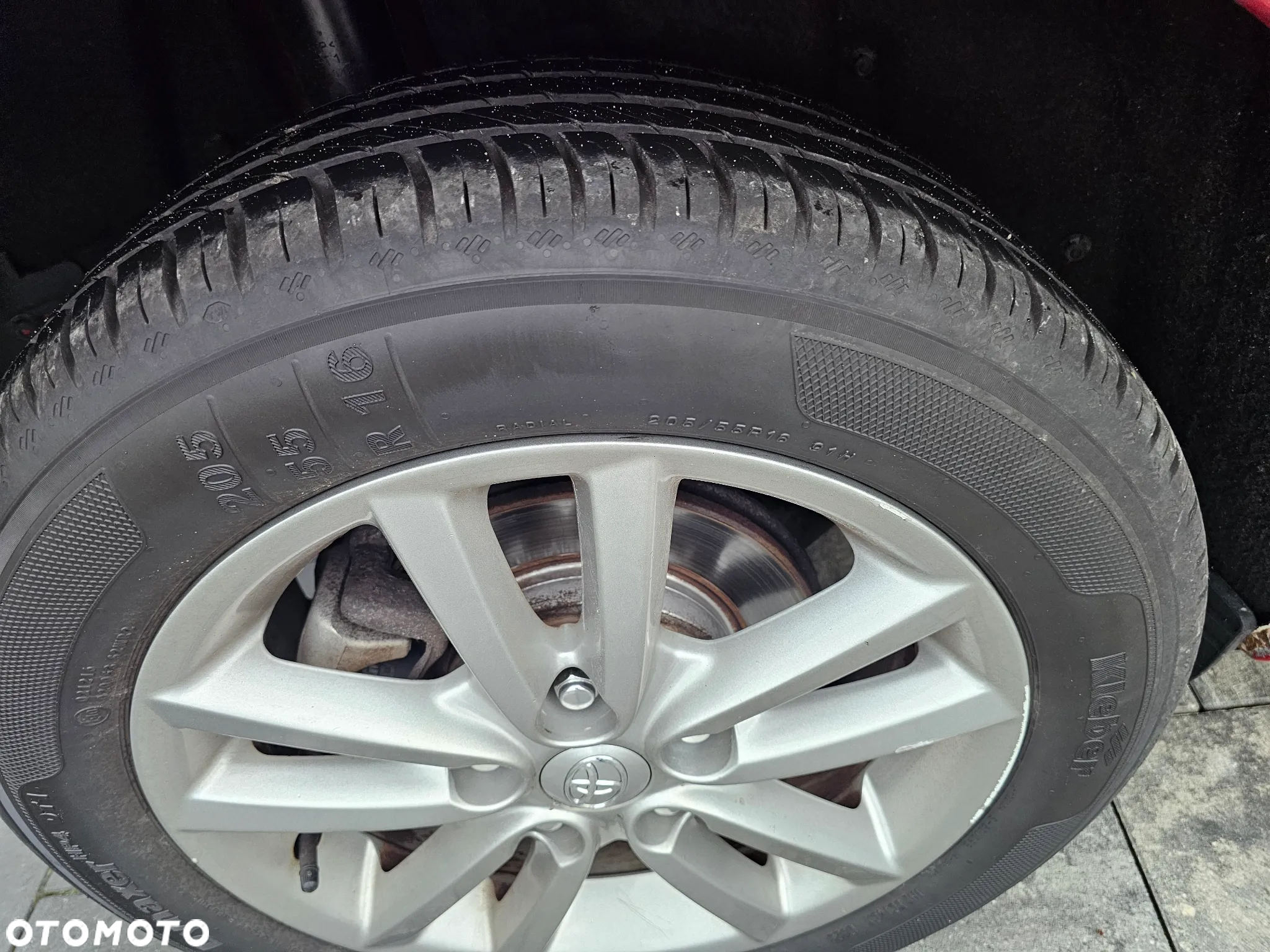 Toyota Auris 1.6 Luna - 8