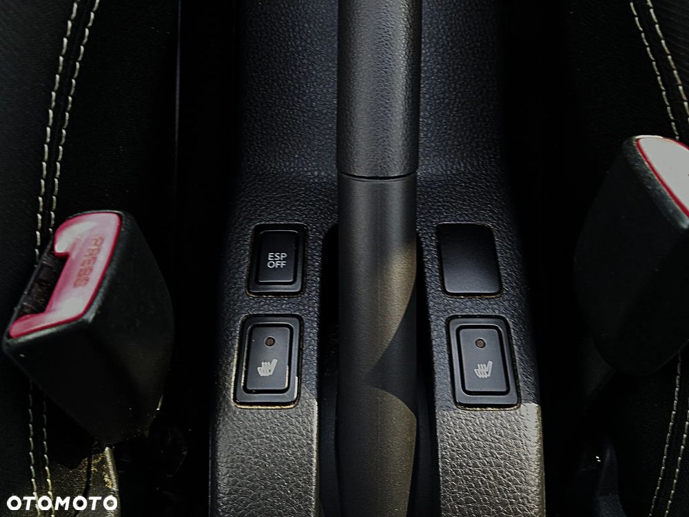 Suzuki SX4 1.6 Comfort Plus - 23