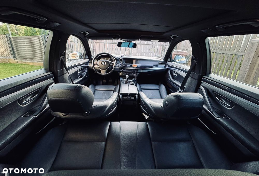 BMW Seria 5 520d Touring - 9