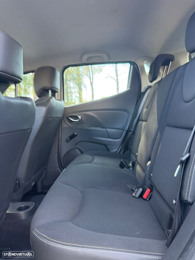 Renault Clio 1.5 dCi 75 Expression - 6