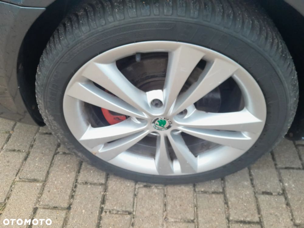 Skoda Octavia 2.0 TDI RS - 10