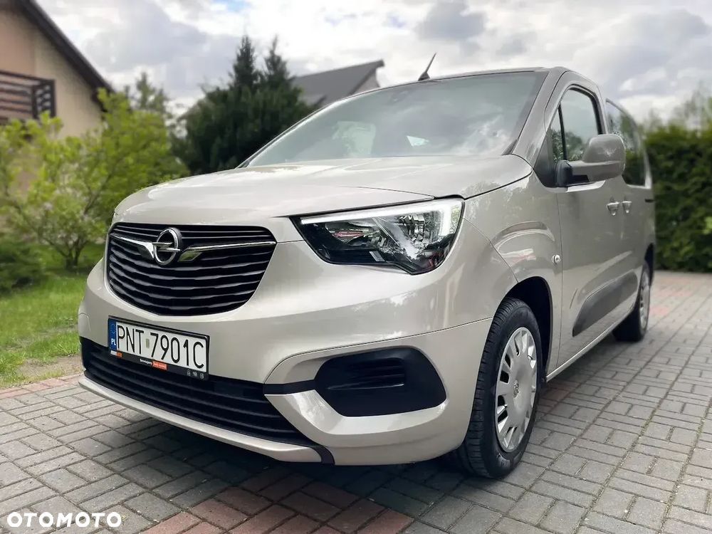Opel Combo 1.2 Turbo Start/Stop Edition - 1