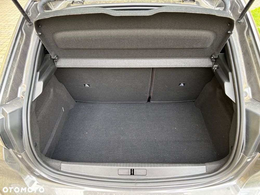 Peugeot 208 PureTech 100 GT - 12
