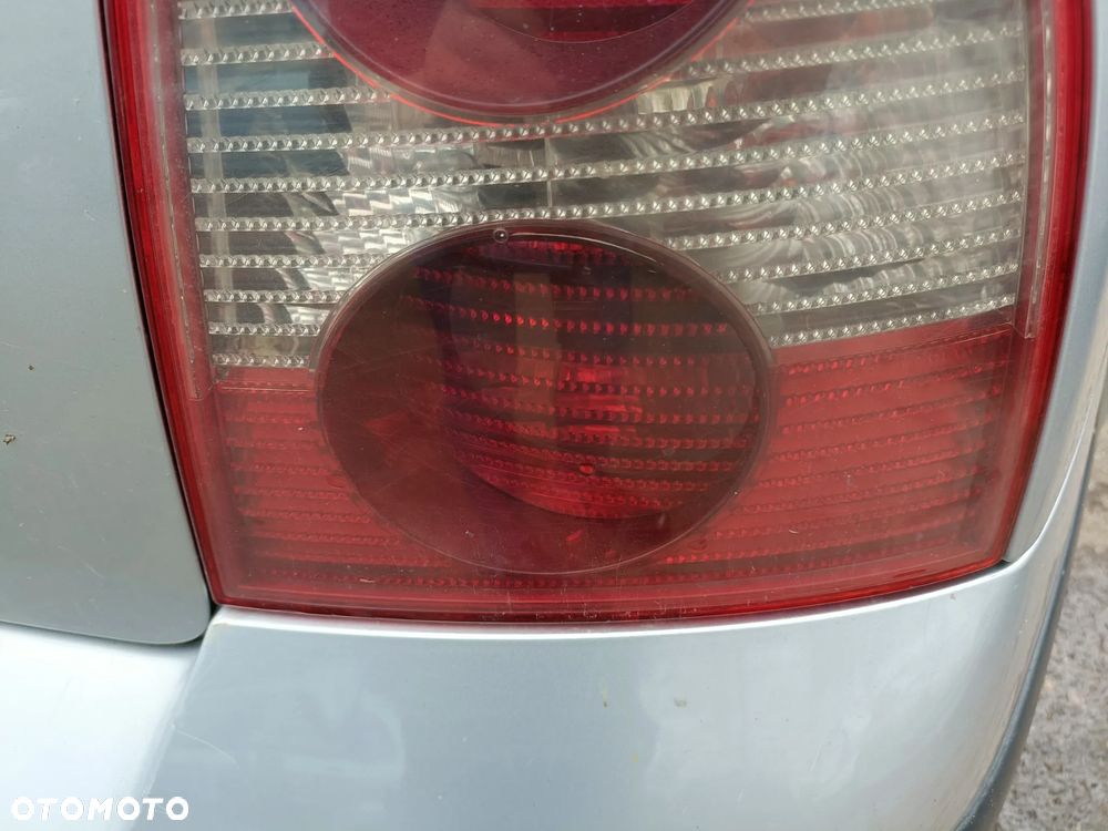 VOLKSWAGEN PASSAT B5 00-05 2004 r. LIFT SEDAN lampa prawy tył PT EU * - 4