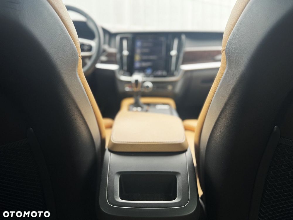 Volvo S90 - 22