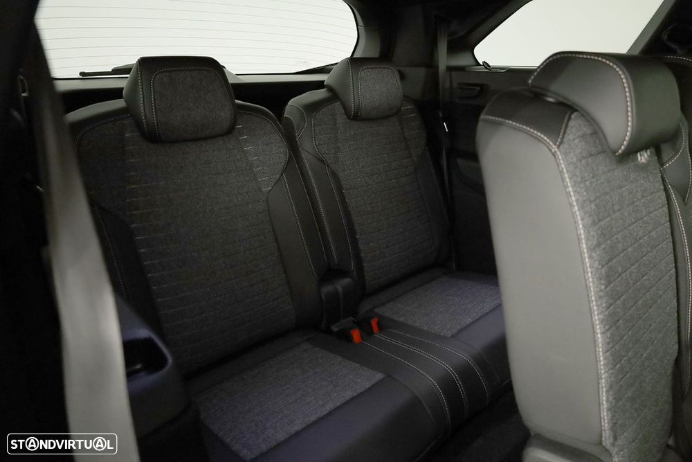 Peugeot 5008 1.2 Hybrid Allure e-DCS6 - 21