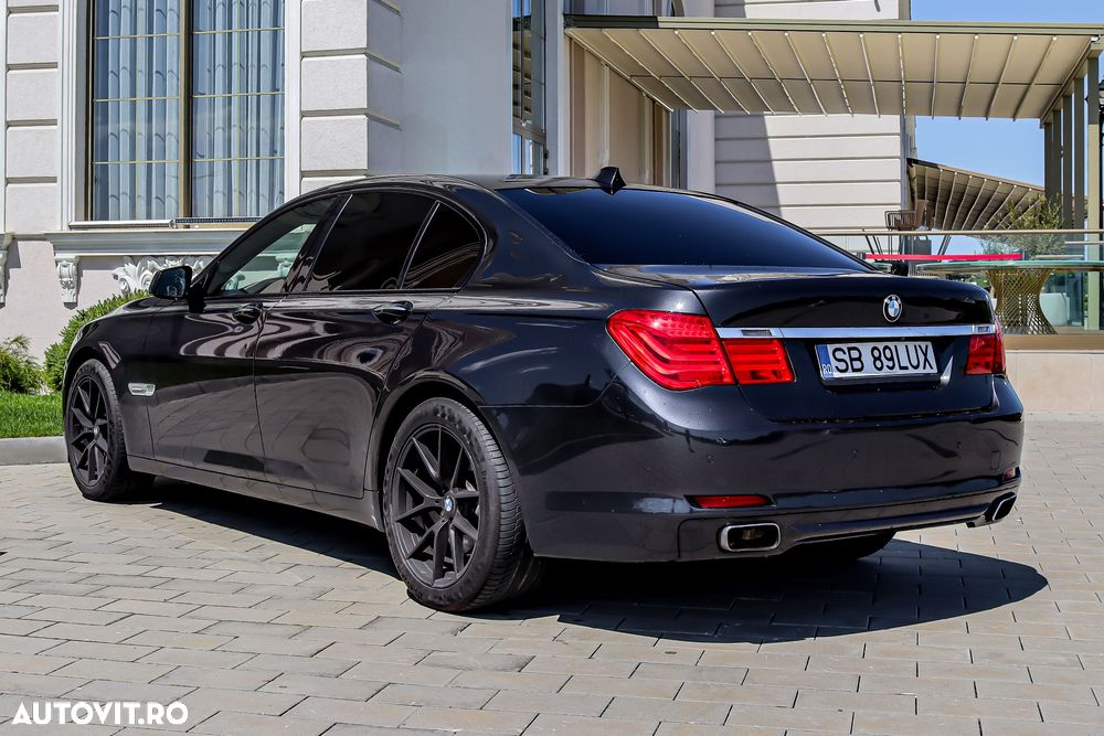 BMW Seria 7 - 10