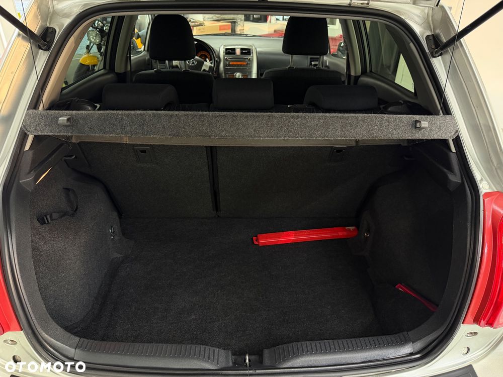 Toyota Auris 1.6 VVT-i Prestige MM - 18