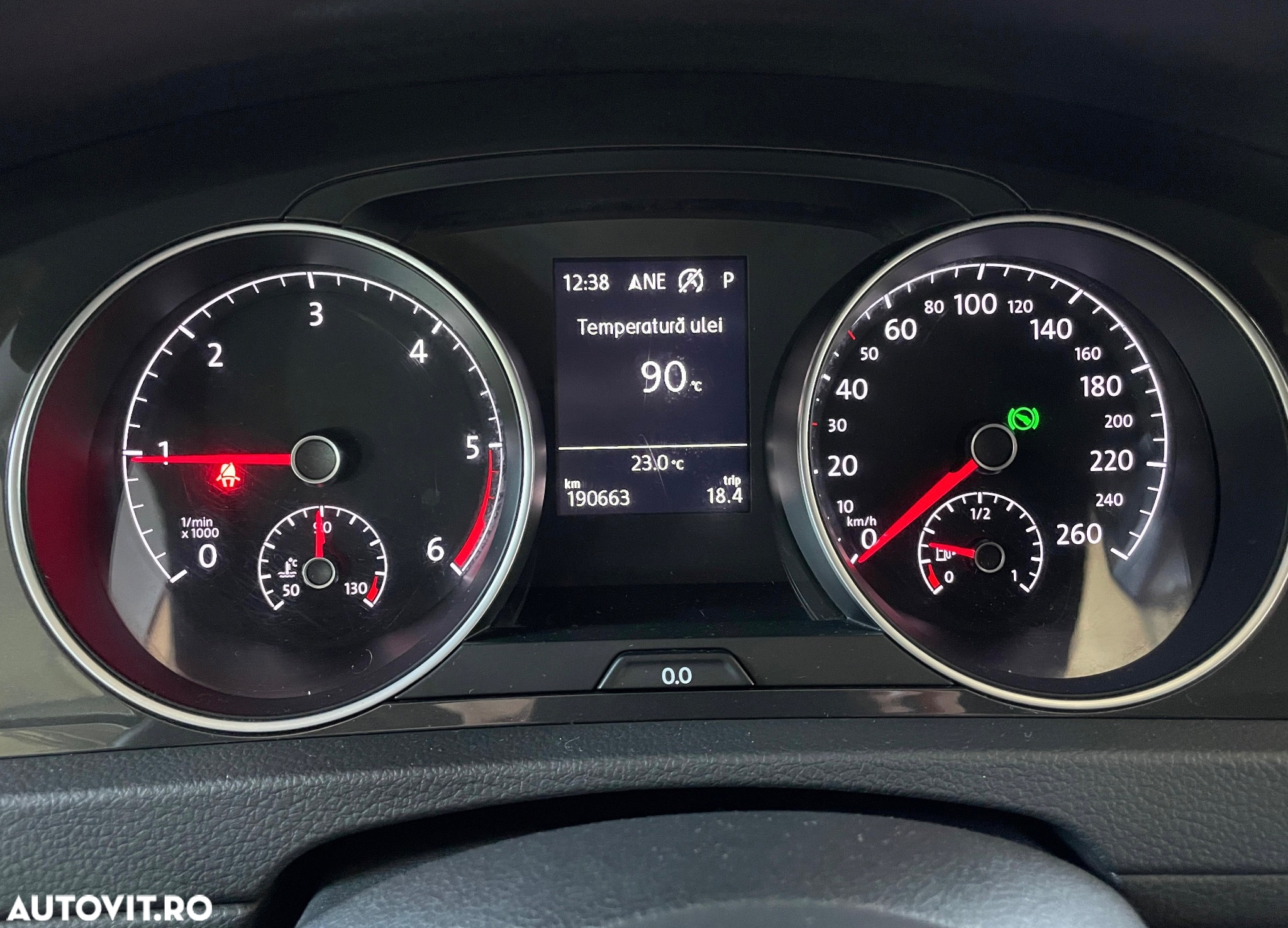 Volkswagen Golf 2.0 BlueTDI DSG Comfortline - 18