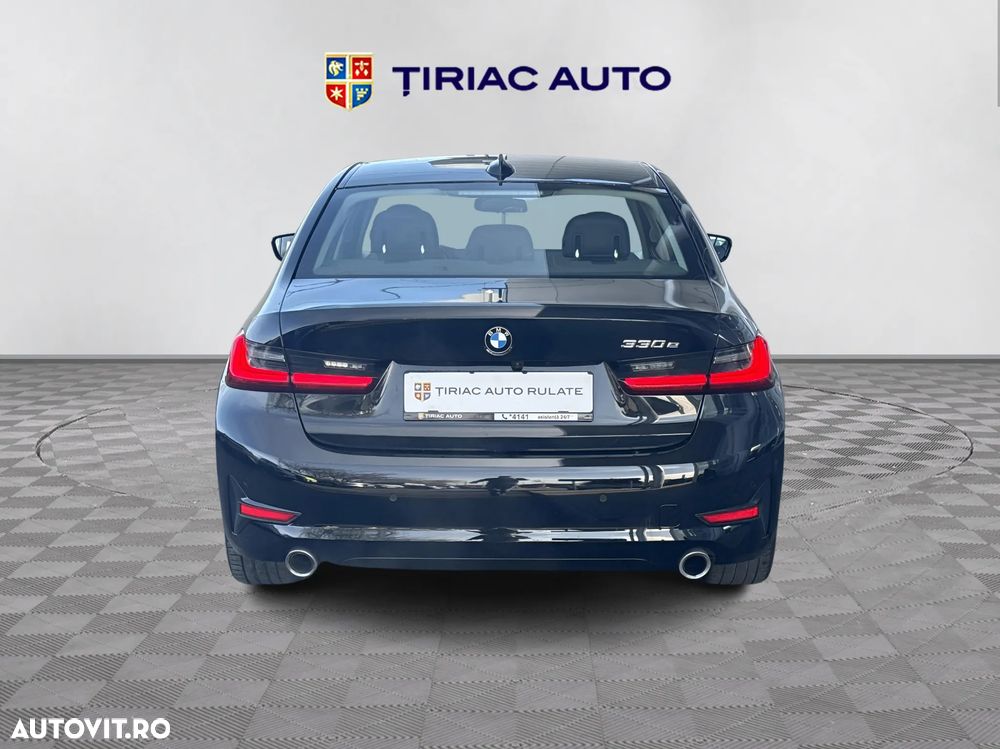 BMW Seria 3 330e Aut. Sport Line - 4